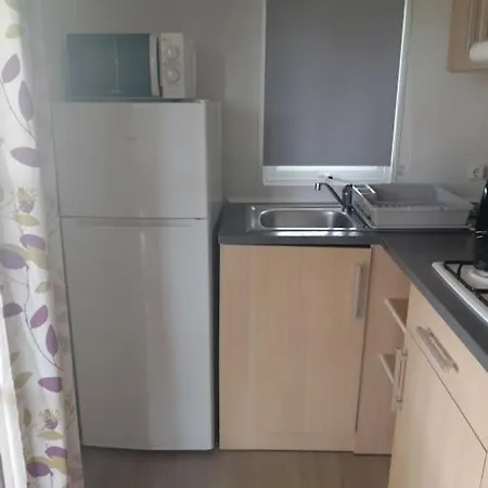 Mobil-home Xl 4 Personnes Avec Télé Boofzheim