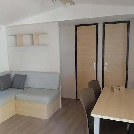 Apartment Mobil-home Xl 4 Personnes Avec Tele